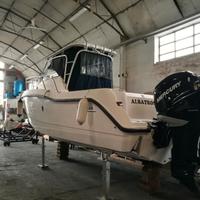 Boston Whaler 255 Conquest