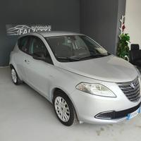 Lancia Ypsilon 1.2 69 CV 5 porte S&S Silver