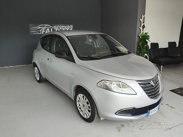 Lancia Ypsilon 1.2 69 CV 5 porte S&S Silver