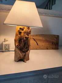 Lampada in legno d'ulivo