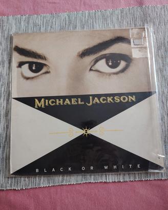 Black or White MJ