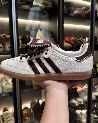 Adidas peluche bianco TG37