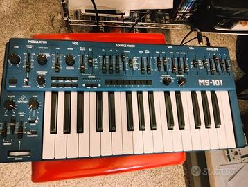 Behringer MS 101