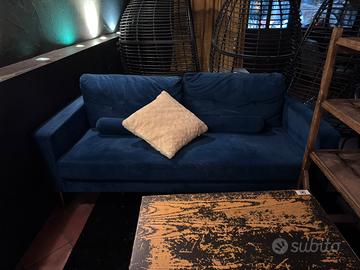 Divano blu