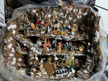 Presepe artigianale con pastori