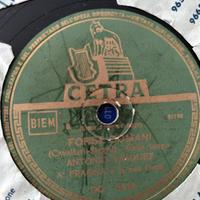 12 VINILI ANTICHI risalenti agli anni 1940 e ‘50