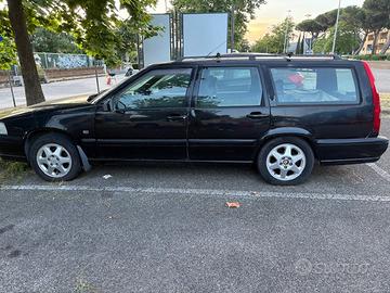 Volvo v70 .station wegon - 5cilindri benzina. 1999