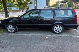 Volvo v70 .station wegon - 5cilindri benzina. 1999