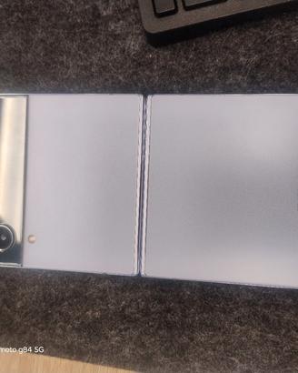 galaxy flip come nuovo