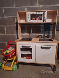 cucina gioco  x bambini + carrello spesa con cassa