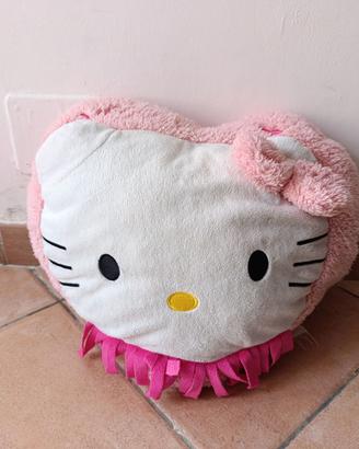 Cuscino Peluche Hello Kitty a Cuore da 40 cm