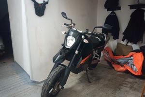 ktm 990 SM supermotard 