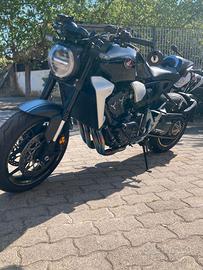 Honda CB1000R (2020) - Pari al nuovo