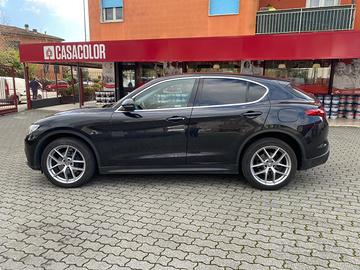 Alfa Romeo Stelvio 2.0 Turbo 280cv FIRST EDITION