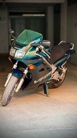 Honda VFR 750 F RC36-1