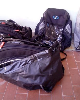 borse contenitori x moto o scooter