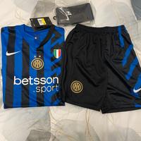 Completo calcio maglia pantalone inter 8-9 anni