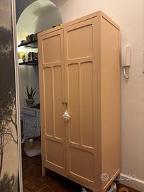 Armadio Maison du Monde color albicocca