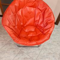 poltrona pieghevole rossa in ecopelle 83x83cm