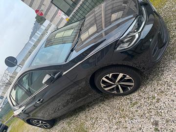 Vw polo 1,0 benzina anno 2023 km 33 mila