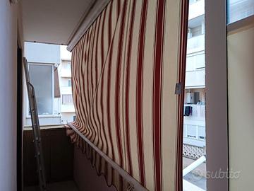 Tenda da sole per balcone di casa