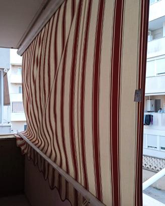 Tenda da sole per balcone di casa