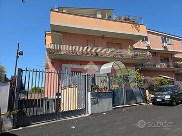 MAGAZZINO A ROMA