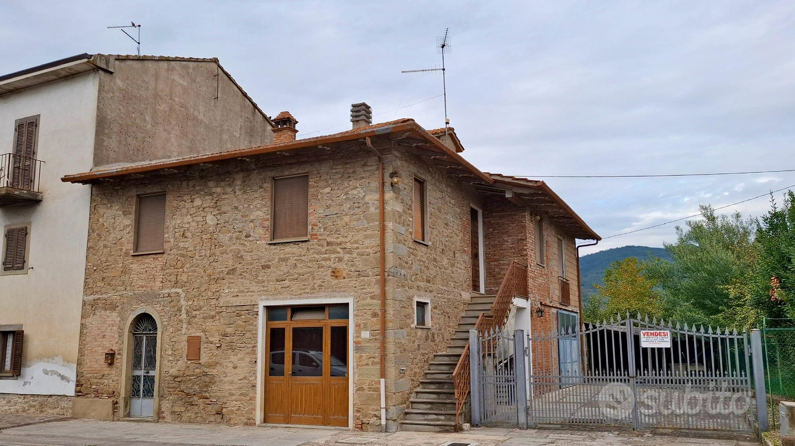 Casa bifamiliare
