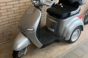 Scooter elettrico disabili tre ruote