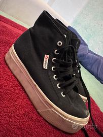 Scarpe superga