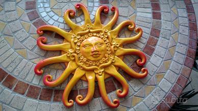 Sole in ceramica realizzato a mano a Grottag