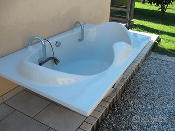 oggettistica completa da bagno abitazione.