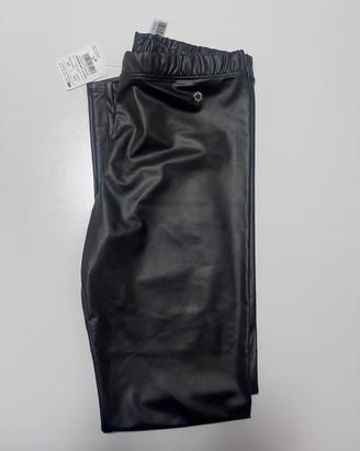 Pantaloni neri