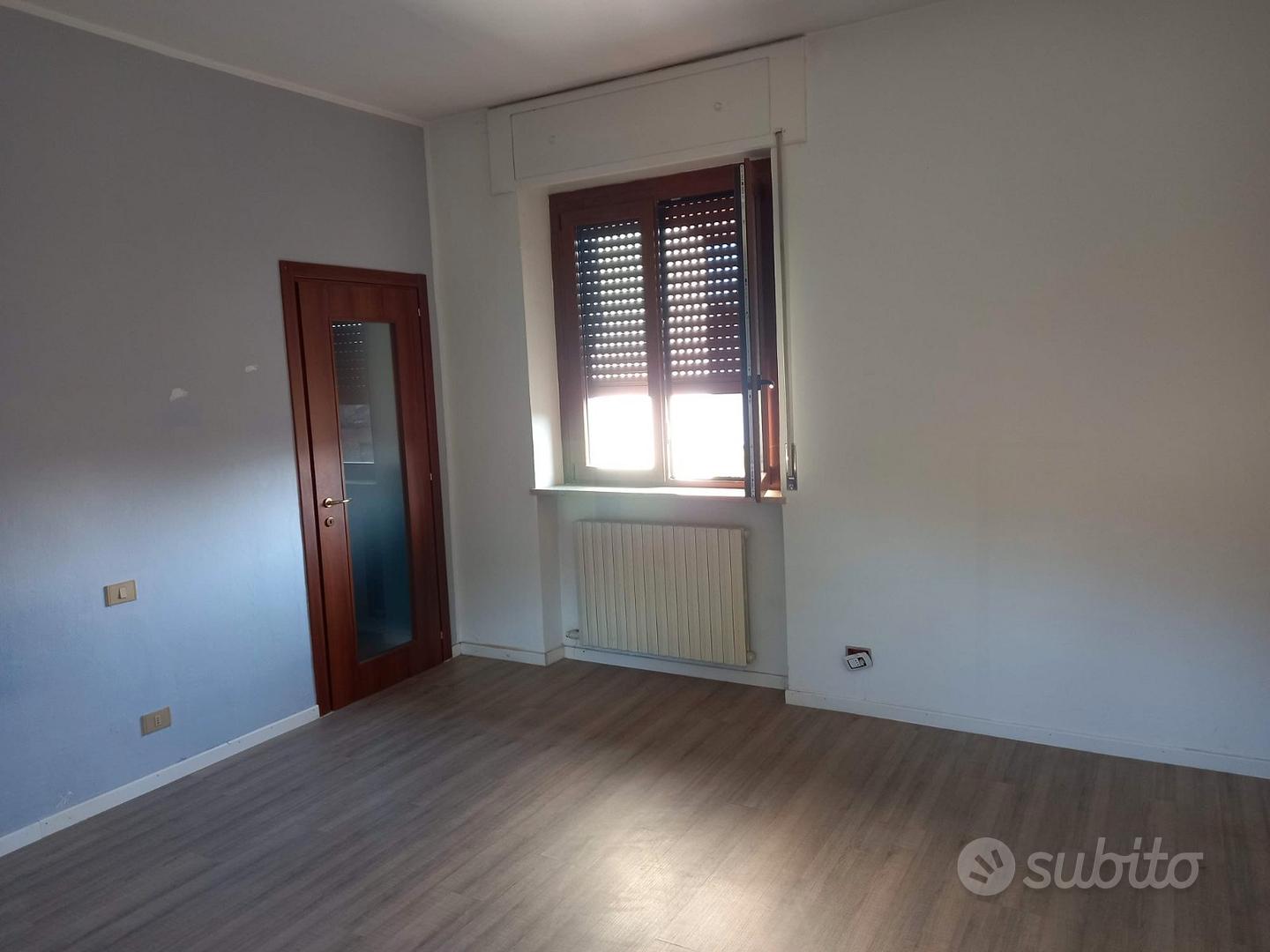 Villa Singola e terreno a Borgo San Siro (PV) - Vista 3