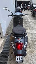Vespa sprint 50