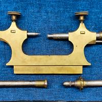 Tornio a pivottare orologiaio 