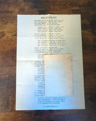Documento 1945 poesia Sulla tomba del Duce velina