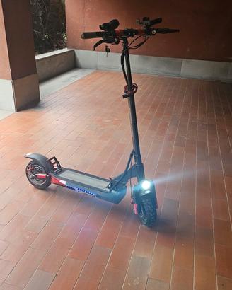 monopattino kugoo m4 pro