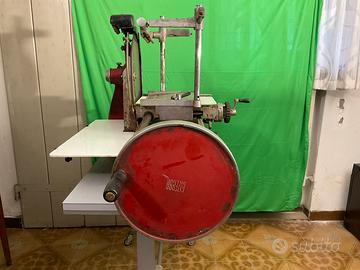 Affettatrice d’epoca a volano BIZERBA