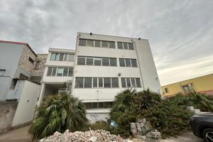 Terralba - Splendido locale commerciale