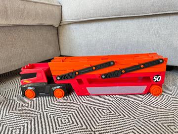 Hot Wheels Mega Hauler - Camion Bisarca (Edizione