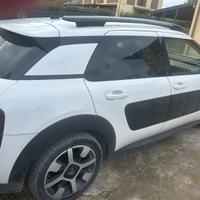 Citroen C4, cactus 100 cv SHEIN