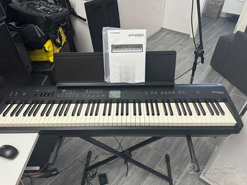 Piano digitale Roland come  NUOVO !!!