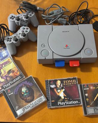 PlayStation 1 originale + 2 controller + giochi