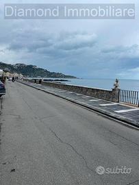 Soluzione semindipendente a Giardini Naxos