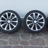 Mercedes cerchi originali con pnuematici estivi