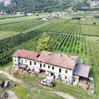 Ampio rustico di 900 mq -