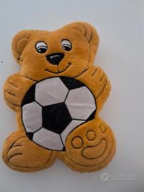 peluche orsetto calciatore 