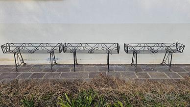 Fioriere in ferro da giardino o terrazza