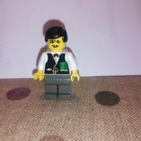 lego minifigure 